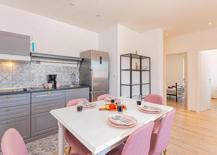 2 Bedroom Lovely In Danilo Protega